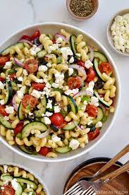 greek pasta salad with red wine