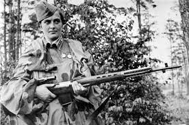 1万2000人をも狙撃─ソ連伝説の女性スナイパーたちはなぜ過去を隠したのか | クーリエ・ジャポン