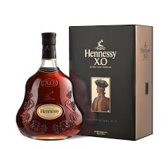 hennessy xo cognac 70cl gift box the
