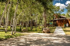 The more upscale bluff cabins have a fireplace, deck overlooking the woods and two queen. Hiking Getaway In Salida Colorado