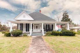 Mhbay.com has 132 mobile homes for sale in mississippi. A Victorian Era Fixer Upper In Laurel Mississippi Circa Old Houses