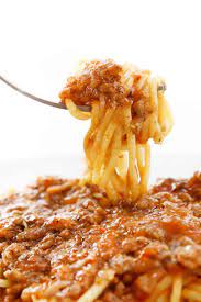https://www.errenskitchen.com/quick-easy-spaghetti-bolognese/ gambar png