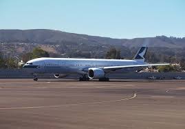 I'll go over a typical united airlines domestic first class experience and the value of seat: Ua492 Sfo To Las 737 900 First Class Seat 2f Cathay Pacific On Taxiway Picture Of United Airlines Tripadvisor