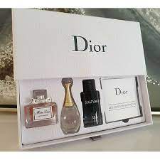 First impressions and what i passed up on from the holiday collection this year.products mentioned:dior forever cushion. D I O R Perfume Miniatures Gift Set 3 In 1 Unisex Shopee Malaysia
