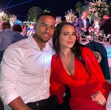 She expressed a great passion and talent for acting at a very early age. Corrie S Helen Flanagan Explains Why She S Postponed Her Wedding