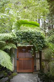 5 Favorites Modern Wooden Garden Gates