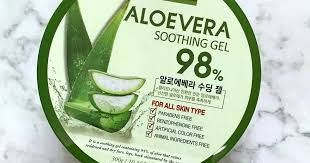 Aloe soothing gel ini mengandung 99% aloe vera (lidah buaya) dari pulau jeju yang dijus dan bukannya diekstrak dari hasil fermentasi loh. Miseoul Korea S 98 Aloevera Soothing Gel Review All About Beauty