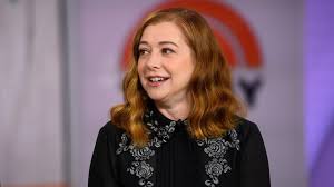 She is best known for her roles as willow rosenberg in the television series buffy the vampire slayer. Alyson Hannigan Net Worth Bio Age Height Wiki Celebnetworth Net