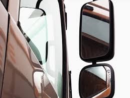 When Your Safety By Adjusting Your Truck Mirror- Learn More About Other Truck Safety Tips