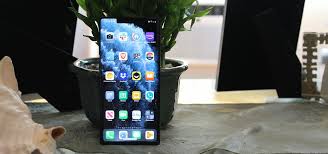 On iphone 11, ‌iphone 11‌ pro, and iphone 11 pro max, you have to press and hold on the spacebar to bring up the trackpad. How To Turn Your Galaxy Note 10 Into An Iphone 11 Pro Max Android Gadget Hacks