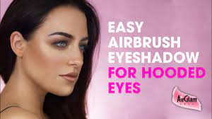easy hooded eyes eyshadow with airbrush