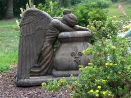 Beautiful Weeping Angel Garden Statue