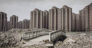 巨大、異様、空虚。中国、2.5億人が住む予定の高層マンション群 | WIRED.jp