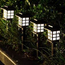 7 Best Outdoor Solar Lights For Your
