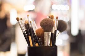 beauty expert shares makeup and hair