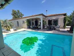 villa melrose avec piscine cap d agde