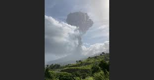 An explosive eruption rocked la soufriere volcano on the eastern caribbean island of st. Oci3b1 Iiwdbam