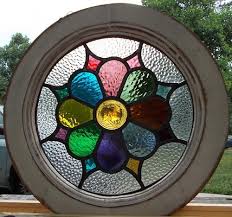 Victorian Daisey Round Leaded Stained