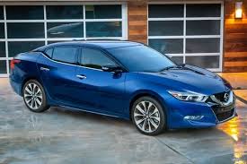 2017 nissan maxima review ratings