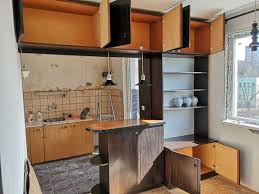 Нуждаете се от повече пространство за готвене или социализиране в кухнята си? Barplot Mebeli Olx Bg