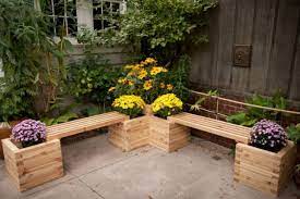 18 Delightful Planter Bench Designs