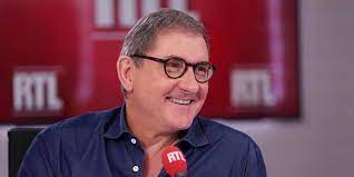 He has ranked on the list of those famous people who were born on august 30, 1959.he is one of the richest journalist who was born in france.he also has a position among the list of most popular journalist. Hol6lmmcif6xtm