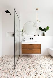 Papel de parede geométrico granilite, escamas e aproveite para conferir nossa variedade de modelos! Decor Do Dia Banheiro Moderno Com Piso De Granilite Casa Vogue Decor Do Dia