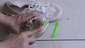 how to clean white canvas shoes 14