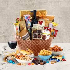 top 10 best valentines gift baskets for her