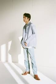 light blue jeans outfits for men 1200