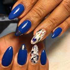 The pristine vibe of the color simply exudes sophistication. 53 Awesome Blue Nail Art Designs Ideas