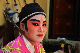thai act people of chinese descent