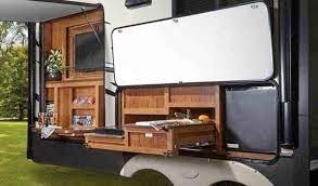 travel trailers with outdoor kitchens