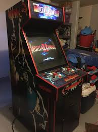 mortal kombat 2 clic arcade cabinets