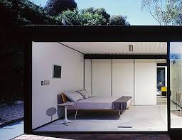 Pierre Koenig CSH    Stahl House  With the less elements the most          f    d  da   bcc    c  f ed