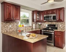 Kitchen Designers Love Glass Backsplashes