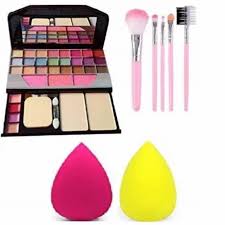 makeup kit combo at rs 205 piece make