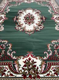 green rug 190x280cm approx 9ftx6ft