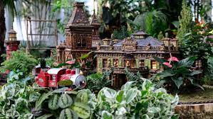 holiday train show