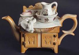 Botanic Garden Mini Figural Teapot