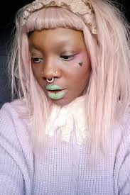 15 adorable pastel goth makeup looks