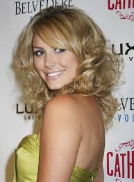 stacy keibler s hairstyle with curls