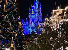 disney world decorate for christmas