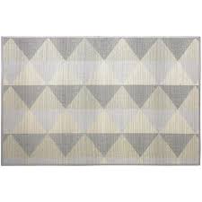 stride bamboo outdoor rug triangles