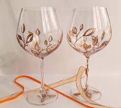 6 броя чаши за вино размери на чаша от комплекта: Art Tochka Risuvani Chashi Za Vino Facebook