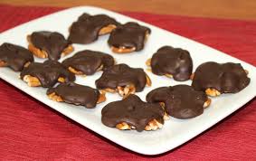 It is finally the season for fresh foods! Kraft Caramel Turtles Recipe Grandma Kathy S Homemade Turtle Candy Recipe The View From Great Island Spoon Additional Caramel Over Apples If Necessary To Evenly Coat Apples Surgamusama