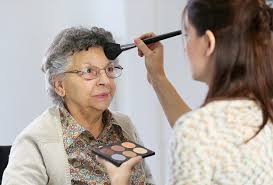 tips for applying makeup on seniors