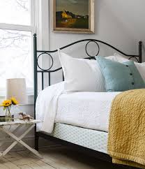 25 Ways To Make Your Bed More Beautiful