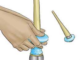 4 easy steps to put on cricket bat grip