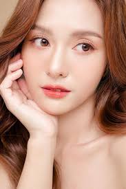 korean makeup style touch her face
